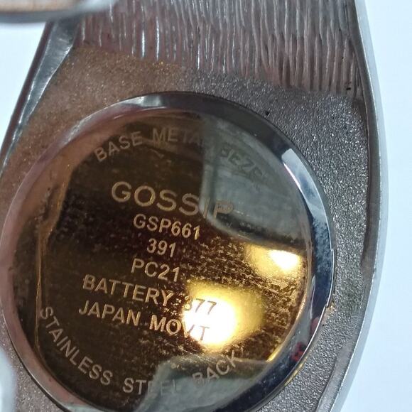 Gossip Silver Tone Quartz Wristwatch Cuff Band Watch - Picture 10 of 10